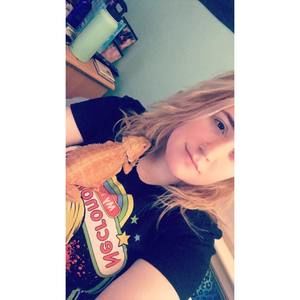 Meet your Posher, Lizzie